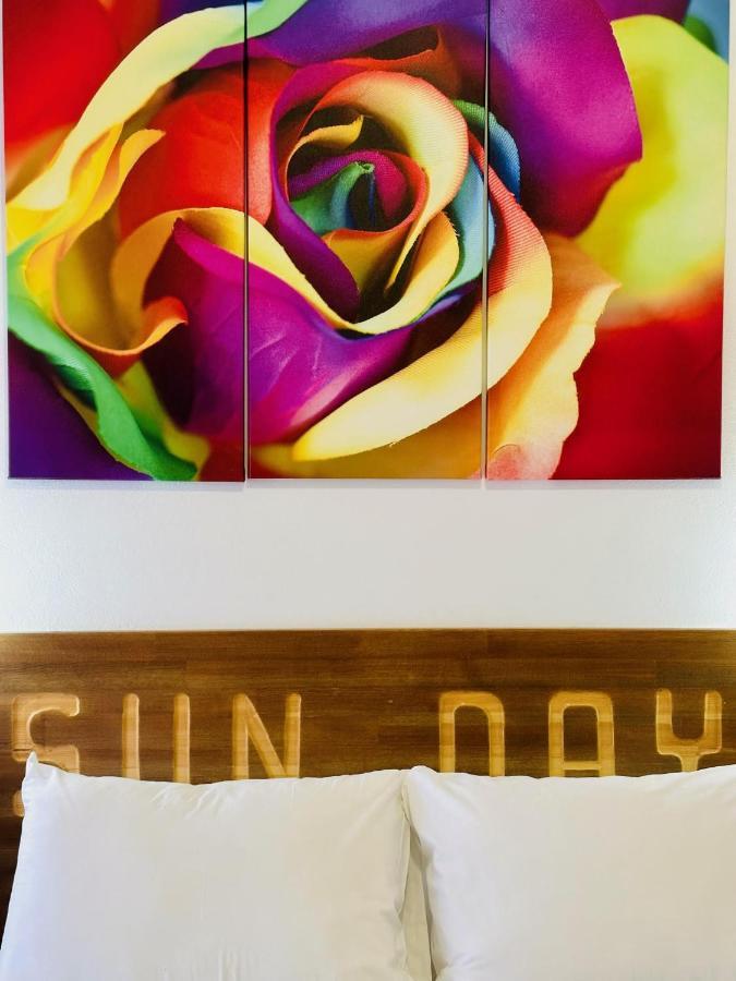 Sun Day Apartments Free Airport Shuttle Artemida  Dış mekan fotoğraf