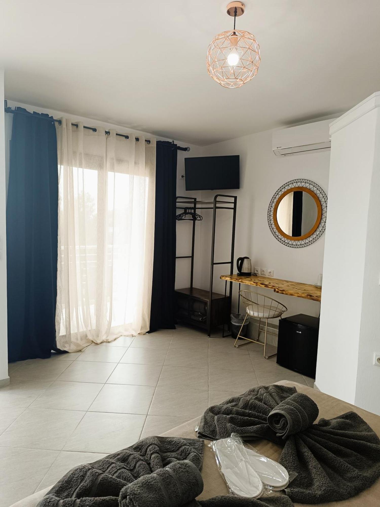 Sun Day Apartments Free Airport Shuttle Artemida  Dış mekan fotoğraf