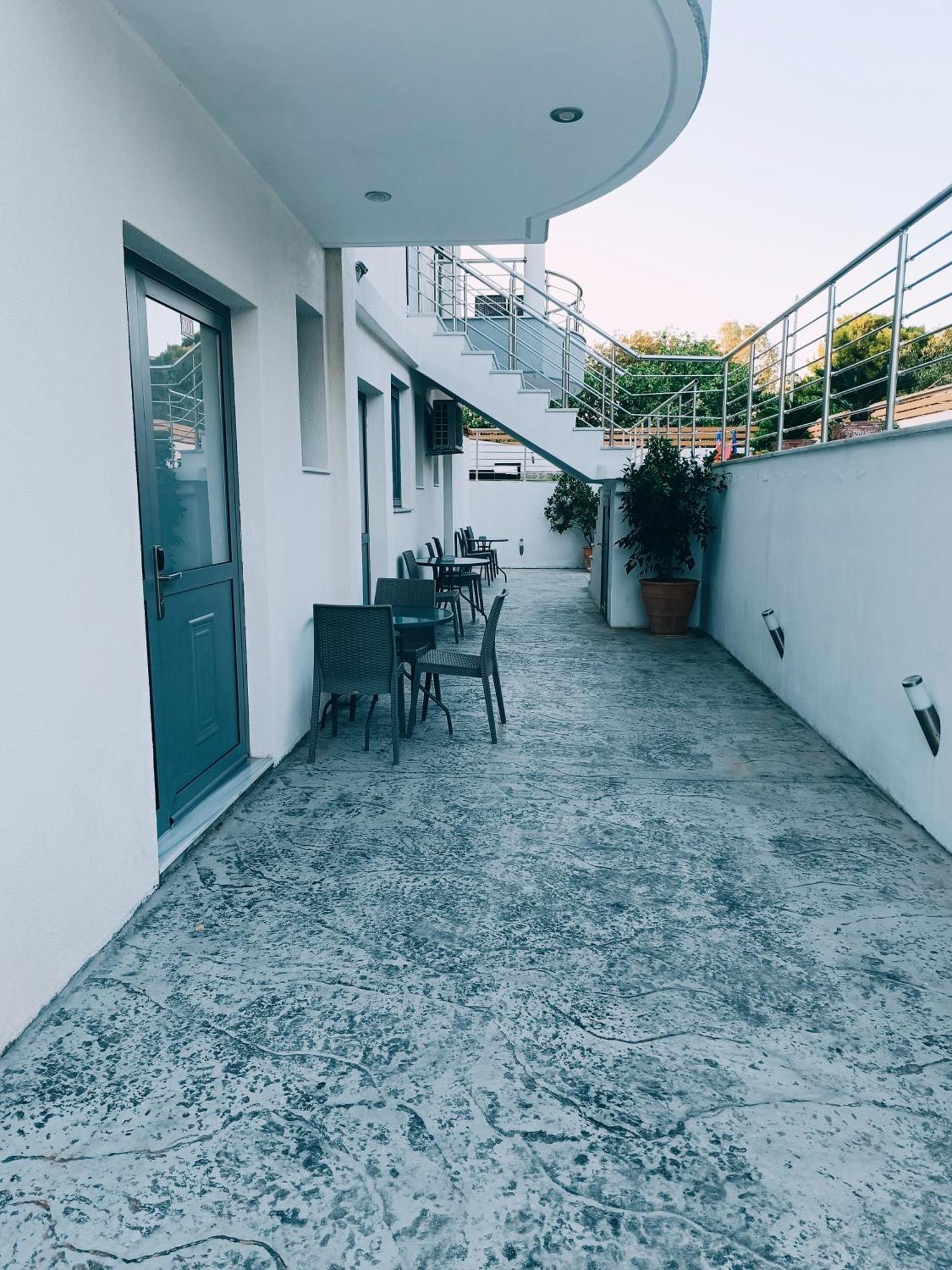 Sun Day Apartments Free Airport Shuttle Artemida  Dış mekan fotoğraf